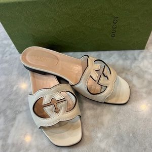 GUCCI Interlock Cut Out GG Leather Slide Size 37.5